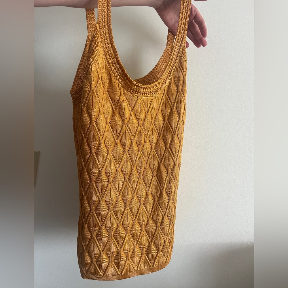 White House Black Market Mustard Textured Diamond Pattern Knit Tank Size M - Picture 10 of 11